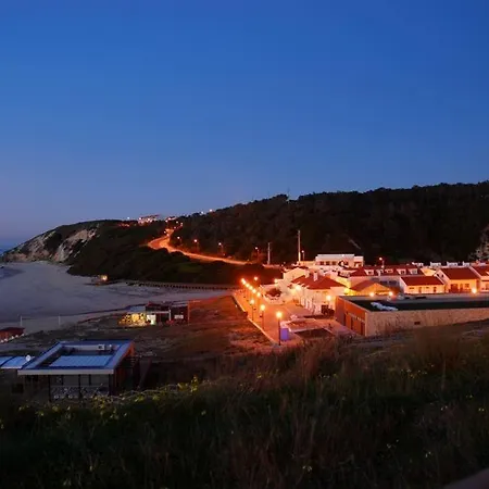 Casa Da Paredes-nazare Tatil Evi *